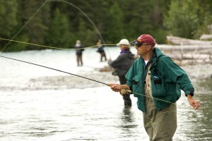 Men_fly_fishing